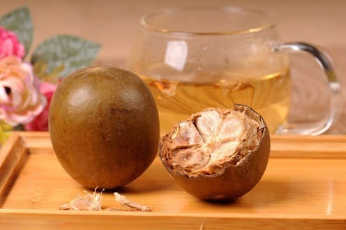 Nấu nước la hán quả