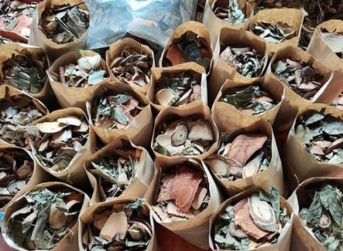 Lá xông bà đẻ khô uy tín, giá rẻ