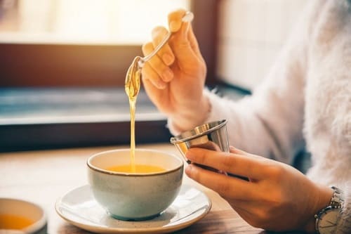 Pha ly trà mật ong tốt cho sức khỏe