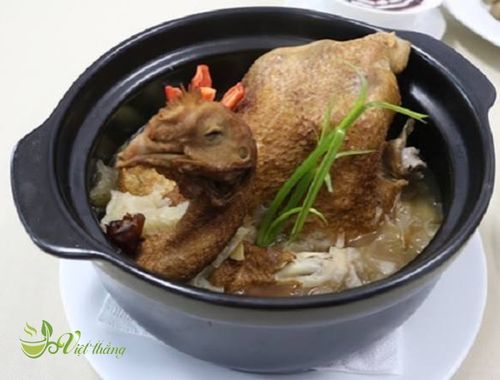 Sau khi ăn gà hầm thuốc bắc sẽ nhận lại 