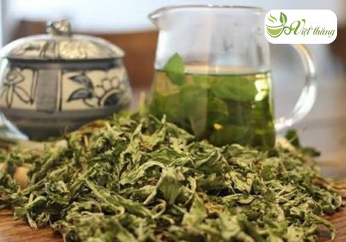Cách sử dụng nước lá sen
